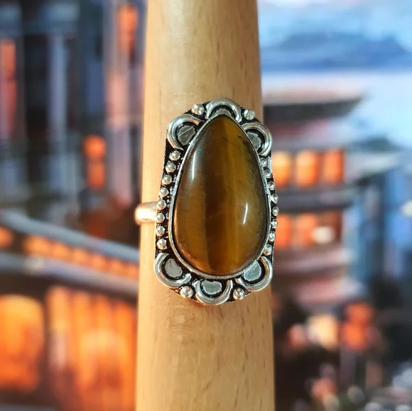 Tiger's Eye Sterling Silver Plated Ring Size 9 - Picture 4 of 10